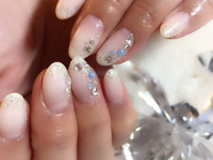 EED9F487-A7DE-4EAE-AF3A-D824B23E8329