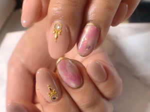 BE82E669-8504-4670-B9CC-51402B13F2F6