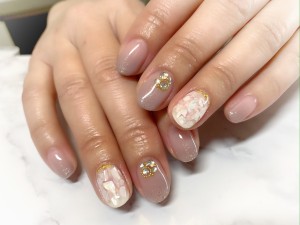 6B140C98-4A8A-4B74-AB56-8A84EB310553